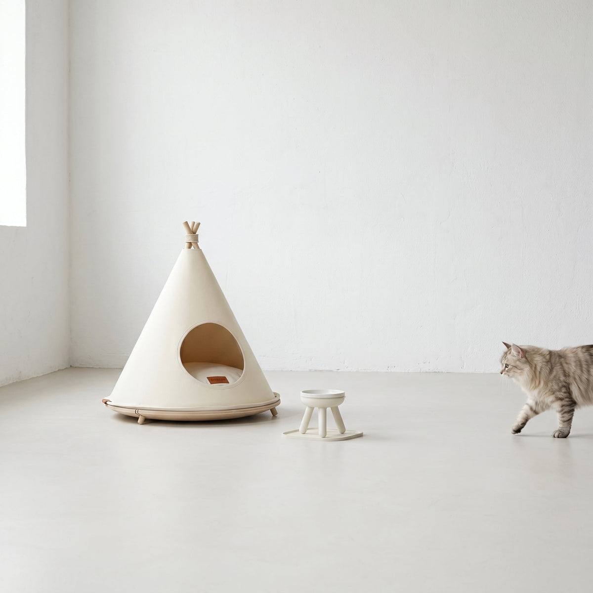 Pets so good Choco Tent and Easy Oreo Feeder table with cat