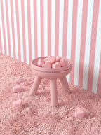 Easy Oreo elevated pet feeder table in Baby Pink with ceramic bowl