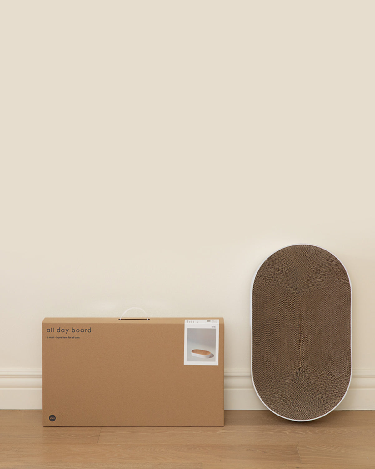 All Day cat scratcher with modern design, large surface, and non-slip bottom – Petssogood