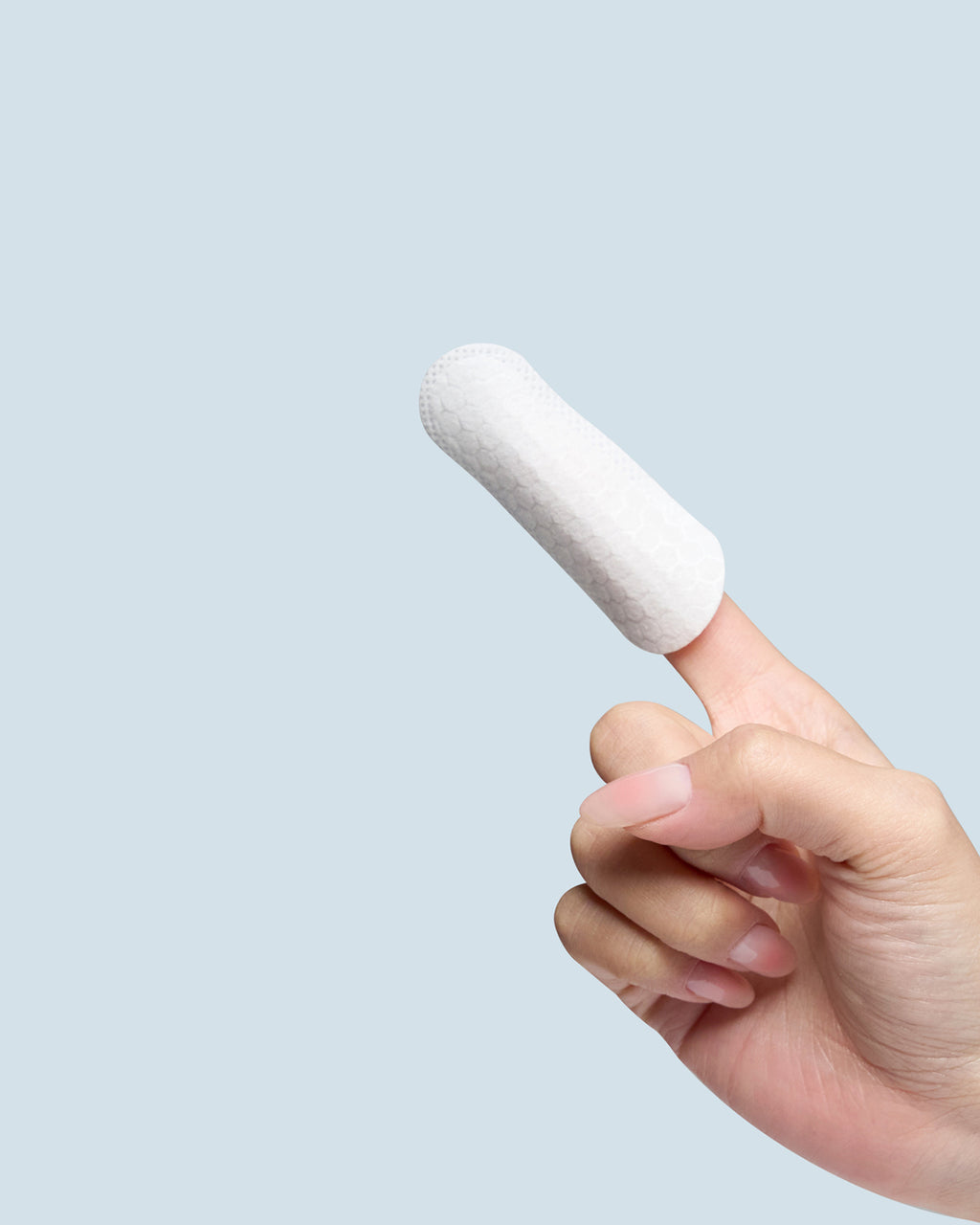 Convenient pre-soaked eye wash pads can be used on dogs or cats