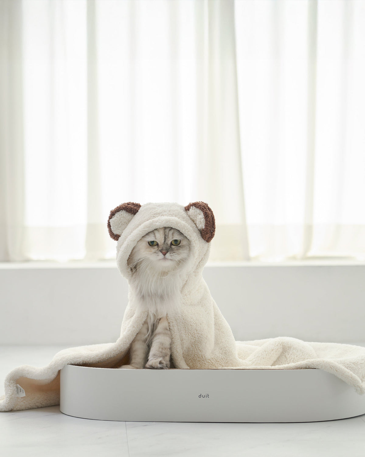 Hooded microfiber cat towel in cream with bear hood