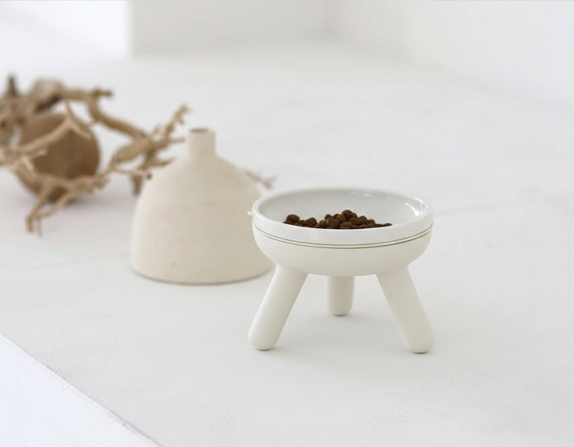 Easy Oreo Elevated Pet Feeder Table . Cream