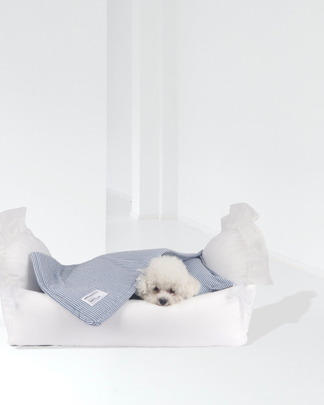 White organic cotton pet cradle bed with breathable antibacterial fabric and removable washable cover – Petssogood