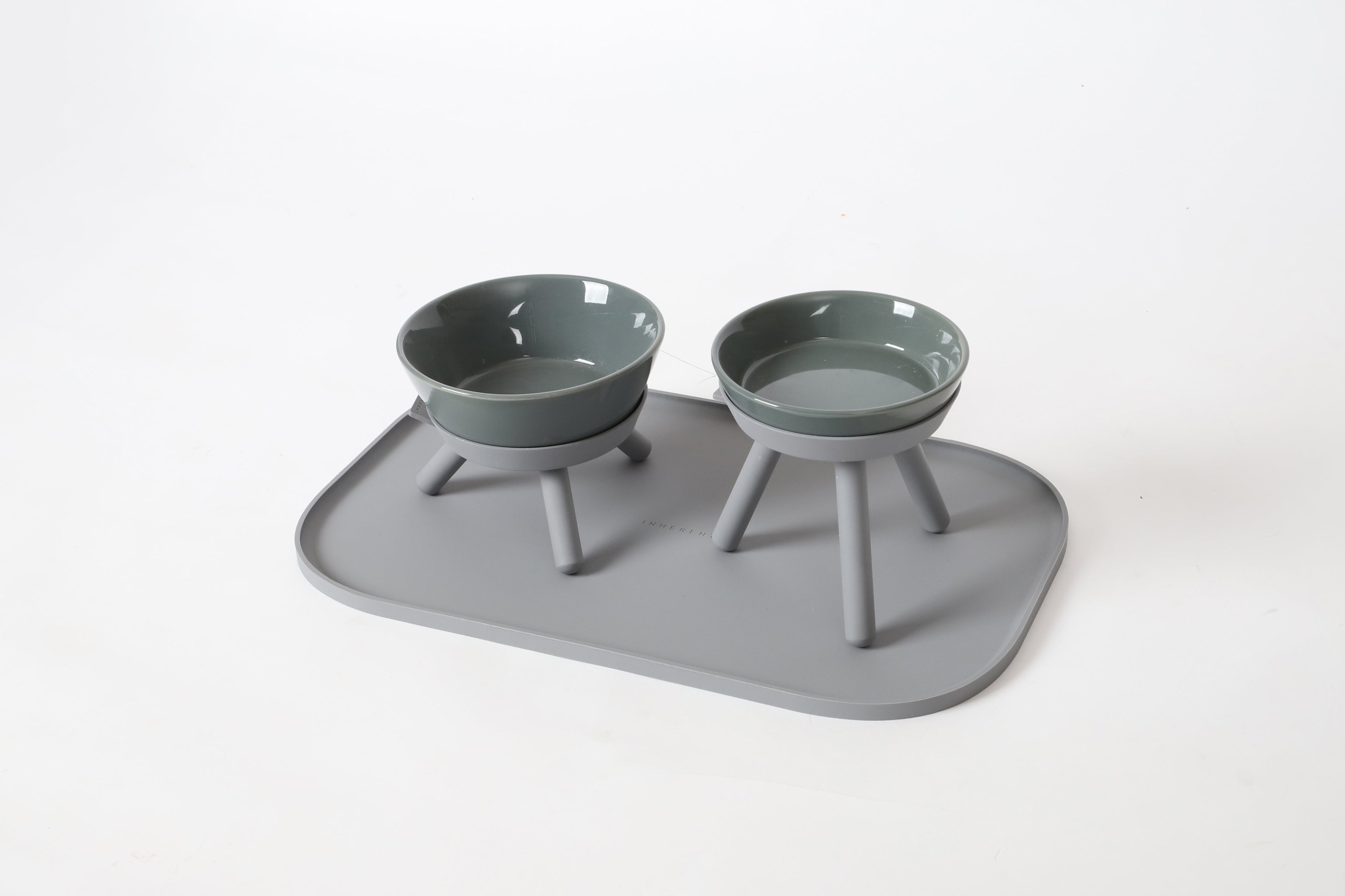 Oreo non-slip pet feeding mat with modern design to keep bowls in place and floors clean – Petssogood