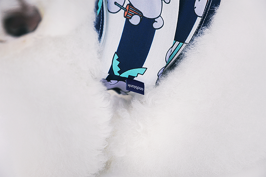 Aloha Hippo Crop Tee . Navy