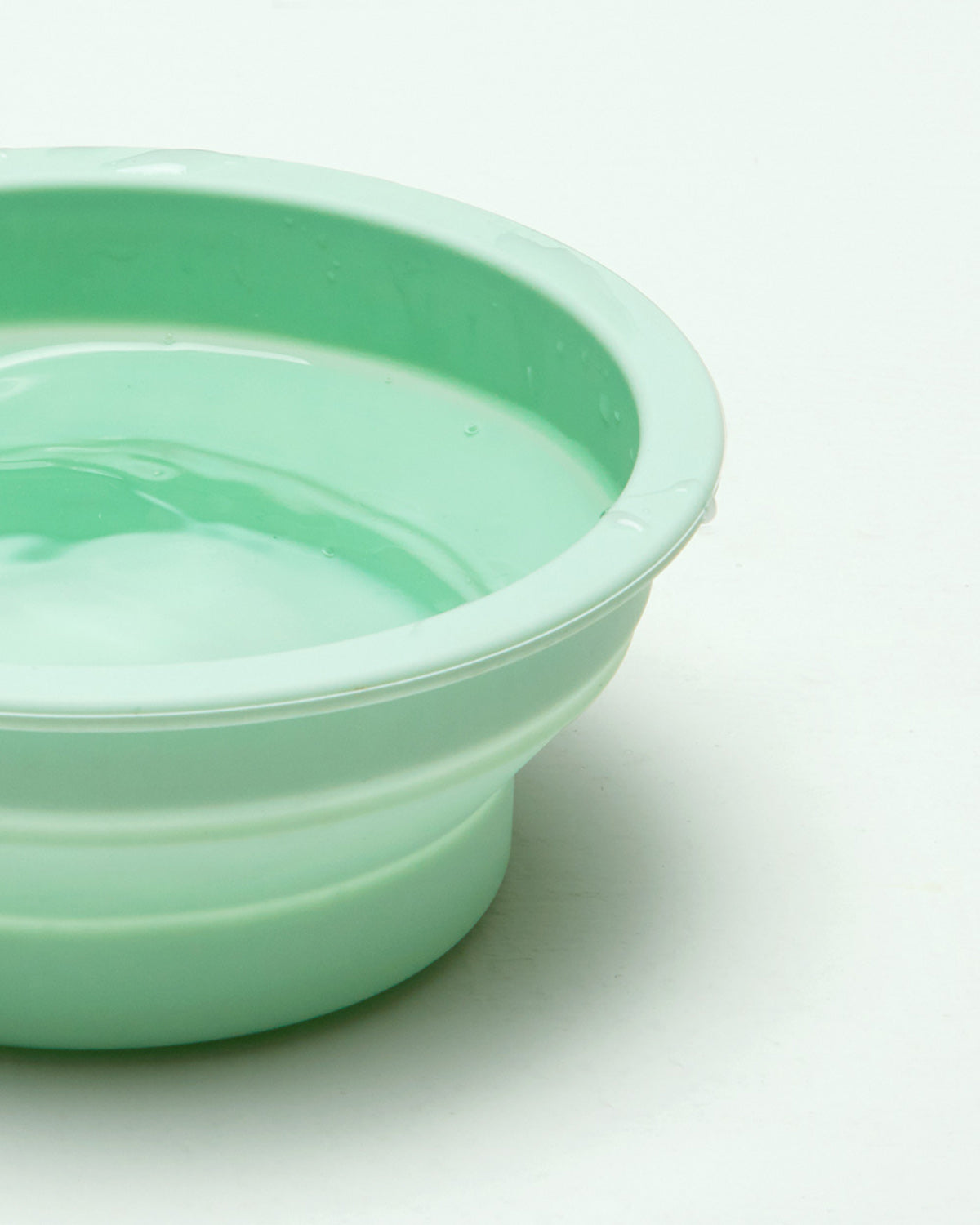 Macaron Collapsible Bowl . Aqua