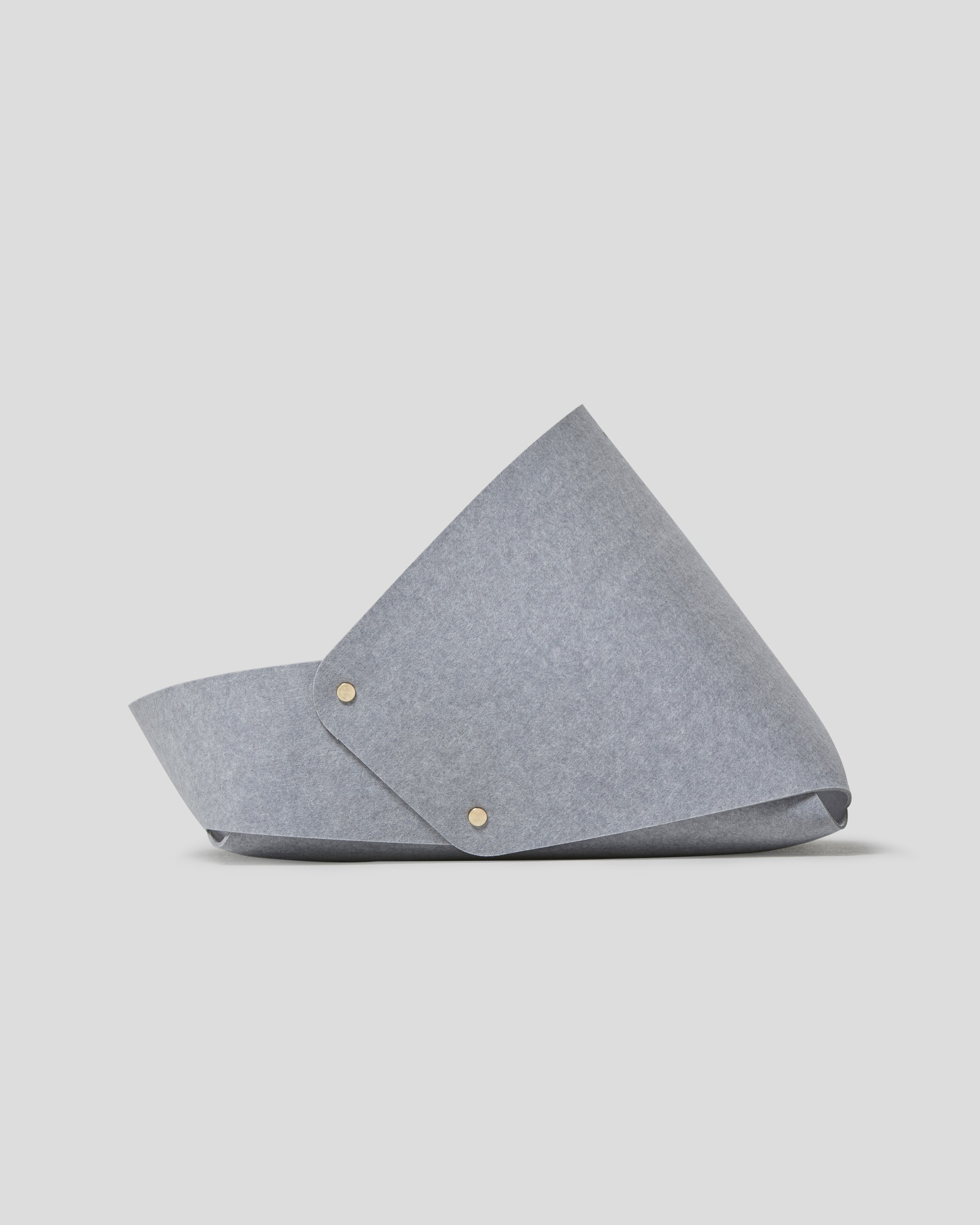 Marron felt pet bed with microfiber cotton cushion and sculptural modern-classic design – Petssogood