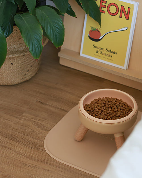 Oreo non-slip pet feeding mat with modern design to keep bowls in place and floors clean – Petssogood