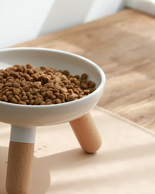 Oreo non-slip pet feeding mat with modern design to keep bowls in place and floors clean – Petssogood