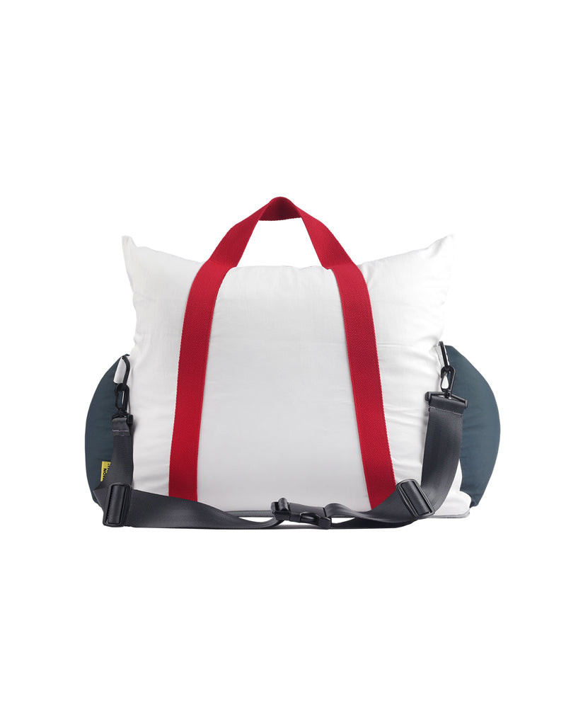 Voyage car pet seat with water-resistant fabric, non-slip bottom, and cozy cushion – Petssogood