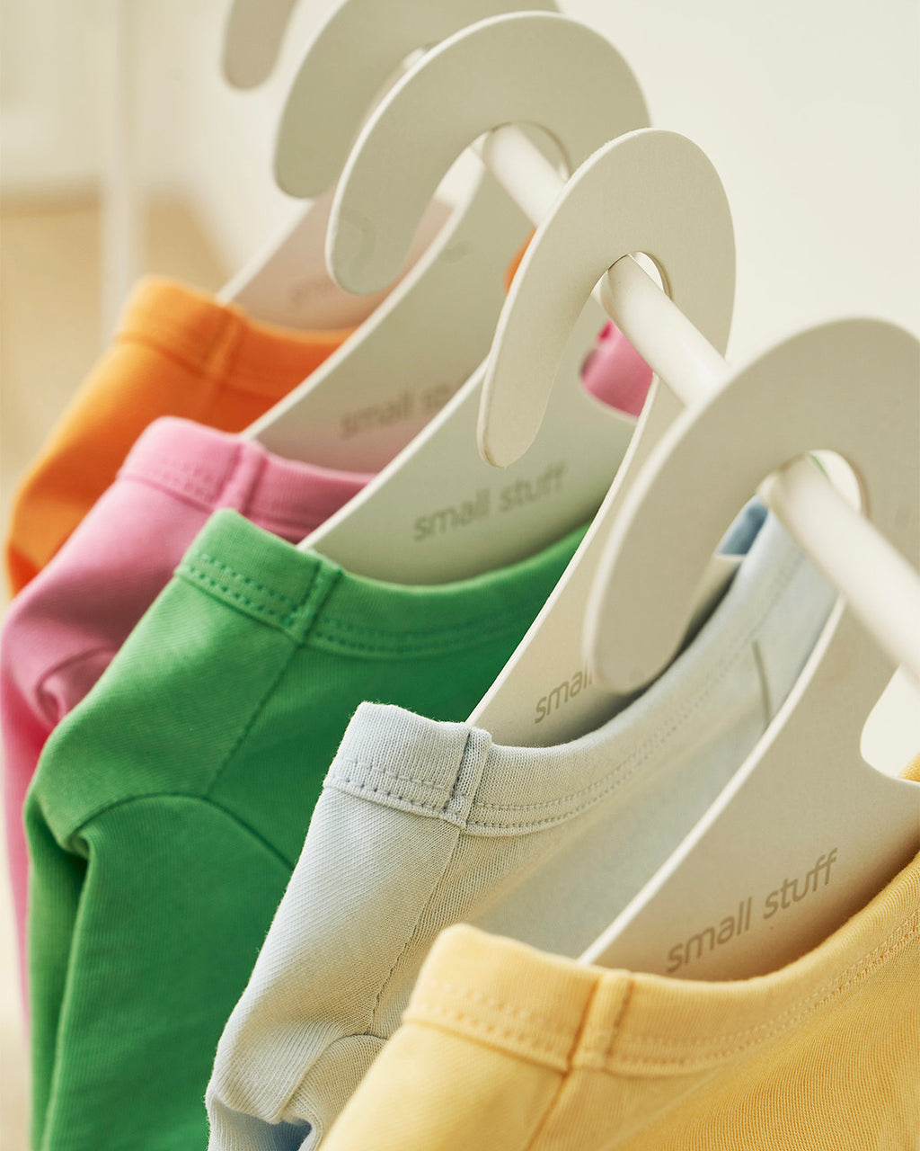 Pet Paper Hangers